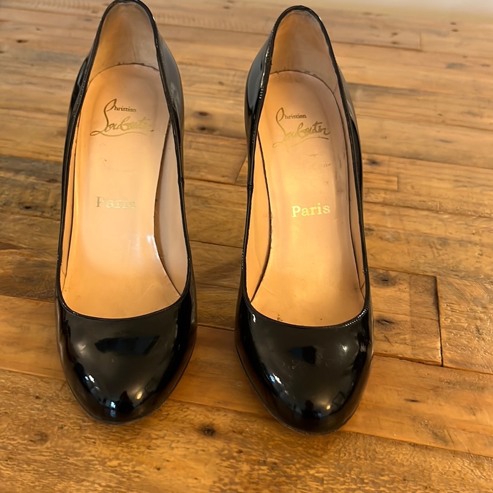 Christian loubitan black round toe high heels
